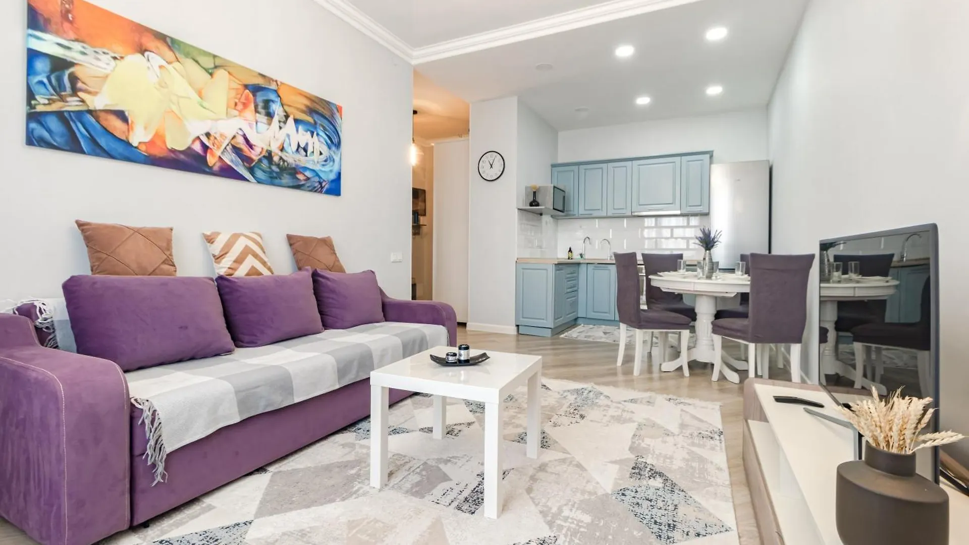 Expo Plaza D Apartment Nur-Sultan